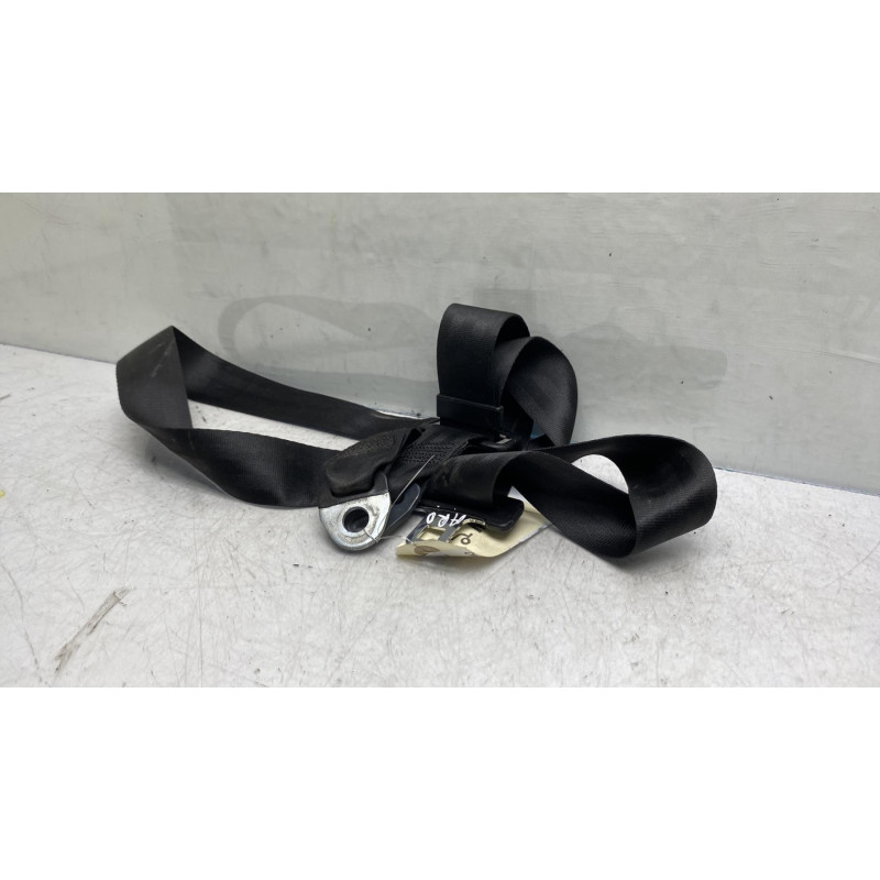 Ceinture arriere droit PEUGEOT 205 Photo n°4