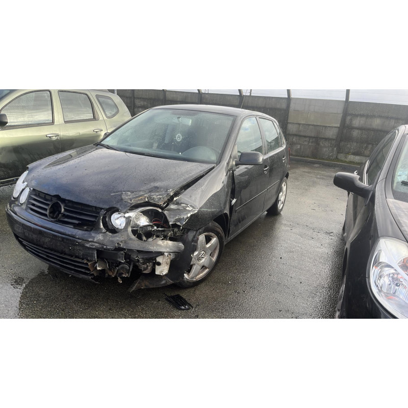 Bouton de warning VOLKSWAGEN POLO 4 Photo n°8