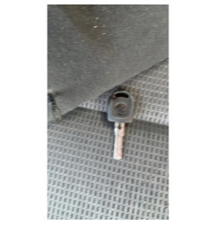 Bouton de warning VOLKSWAGEN POLO 4