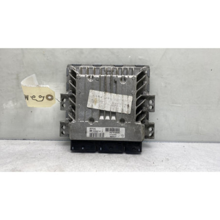 Calculateur moteur RENAULT SCENIC 3 Photo n°1