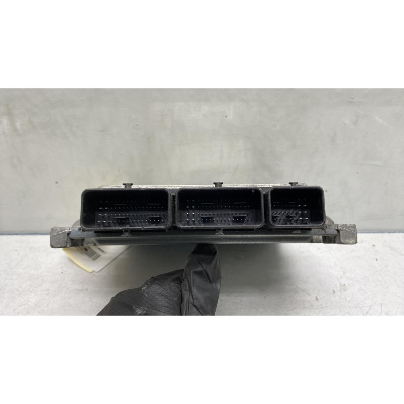 Calculateur moteur RENAULT SCENIC 3 Photo n°4