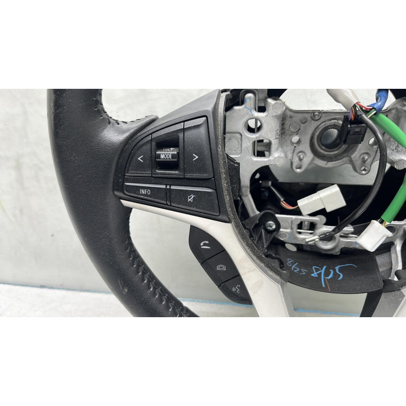 Volant SUZUKI IGNIS 3 Photo n°1