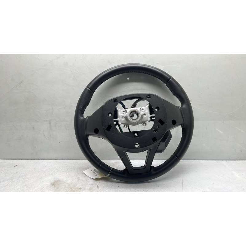 Volant SUZUKI IGNIS 3 Photo n°3