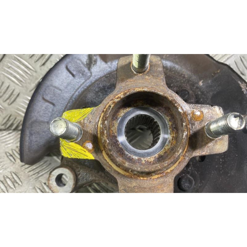 Pivot de moyeu avant gauche SUZUKI IGNIS 3 Photo n°2