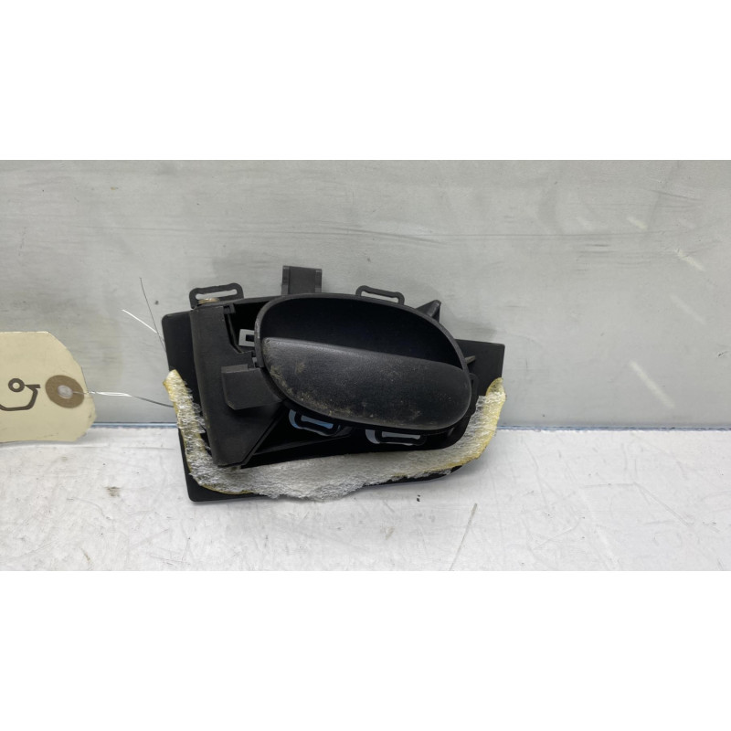 Poignee interieur avant gauche PEUGEOT 206 Photo n°4