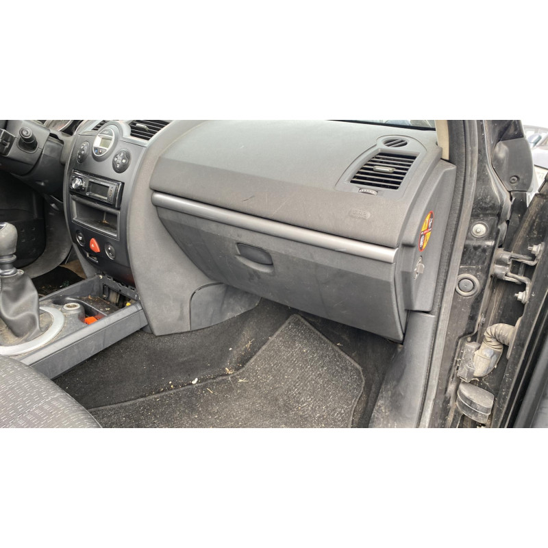 Pare boue arriere droit RENAULT MEGANE 2 Photo n°6