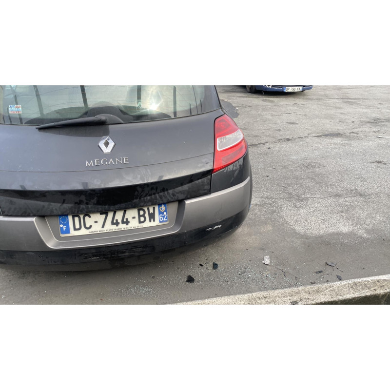 Pare boue arriere droit RENAULT MEGANE 2 Photo n°8