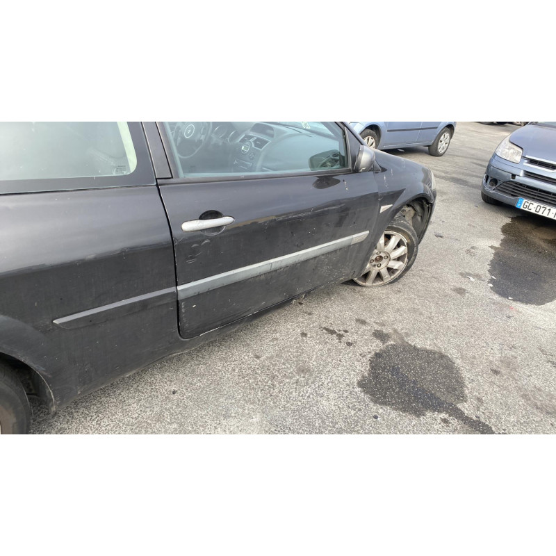 Pare boue arriere droit RENAULT MEGANE 2 Photo n°11