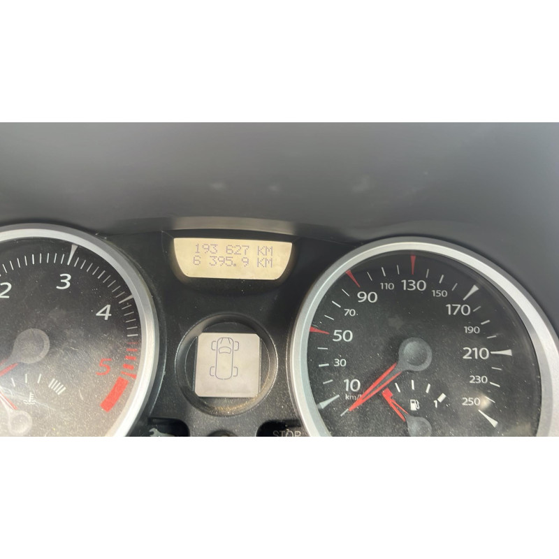 Pare boue arriere droit RENAULT MEGANE 2 Photo n°12
