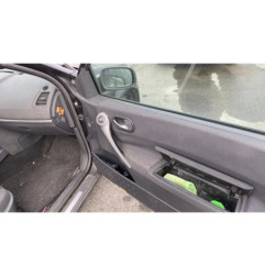 Pare boue arriere droit RENAULT MEGANE 2