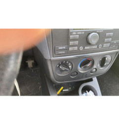 Vitre avant droit FORD FIESTA 5