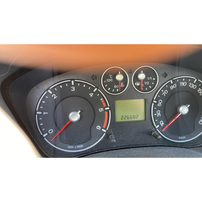 Vitre avant droit FORD FIESTA 5 Photo n°12