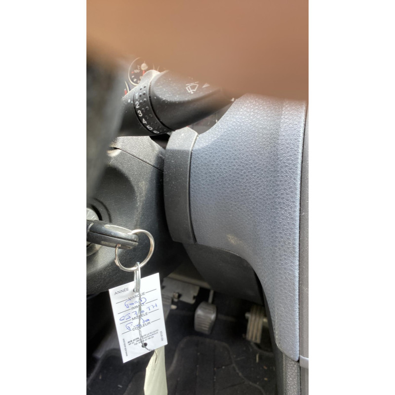 Vitre avant droit FORD FIESTA 5 Photo n°13