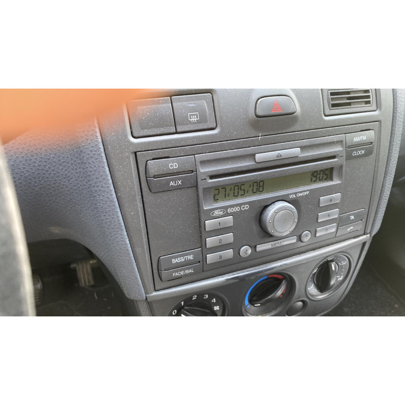 Vitre avant droit FORD FIESTA 5 Photo n°14