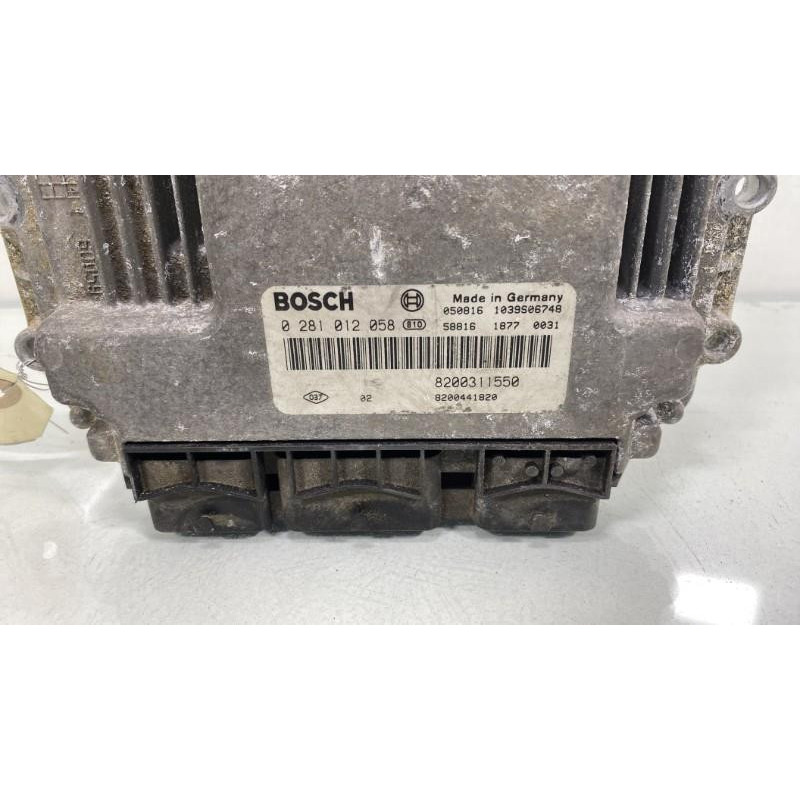 Calculateur moteur RENAULT LAGUNA 2 Photo n°2