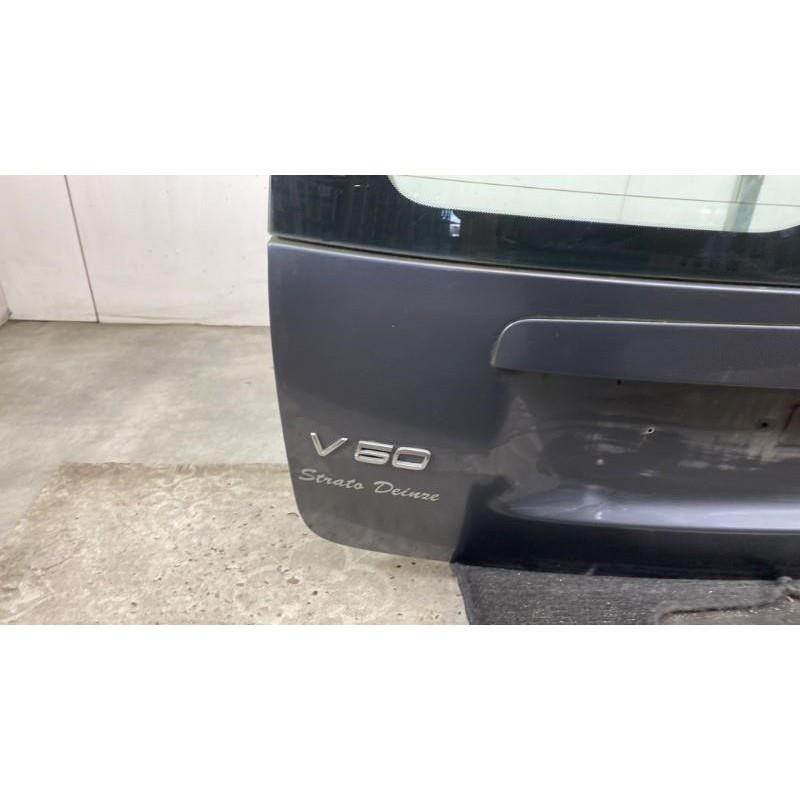 Malle/Hayon arriere VOLVO V 50 Photo n°10