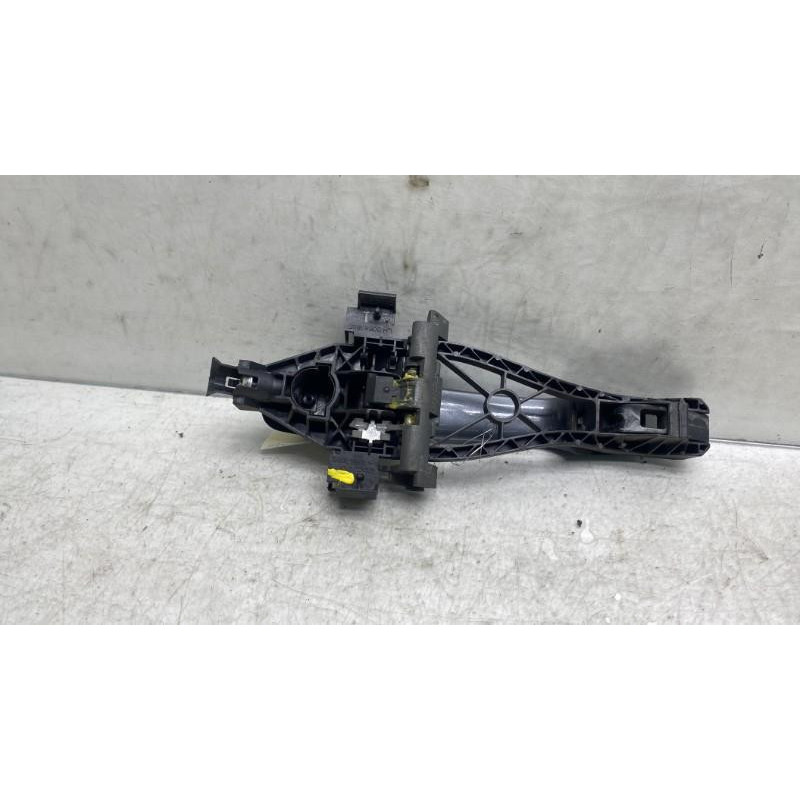 Poignee porte avant droit VOLVO V 50 Photo n°3