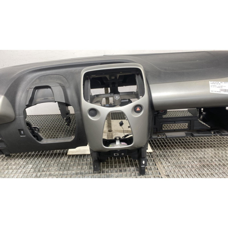 Planche de bord complete CITROEN C1 2 Photo n°4