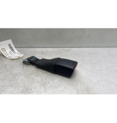 Attache ceinture arriere centrale SUZUKI SWIFT 4