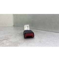 Attache ceinture arriere centrale SUZUKI SWIFT 4