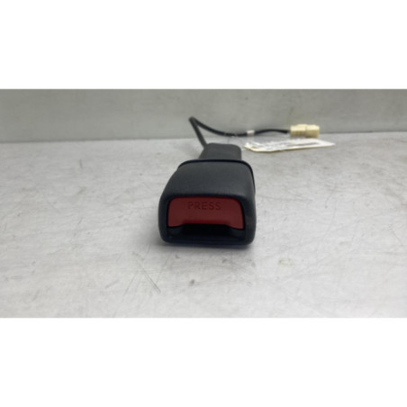 Attache ceinture avant droit SUZUKI SWIFT 4