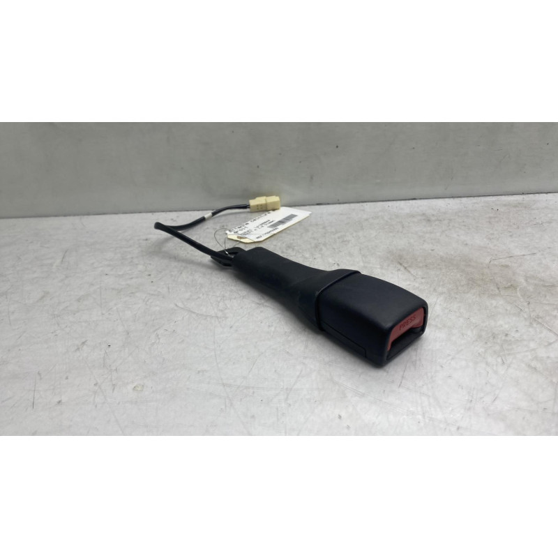 Attache ceinture avant droit SUZUKI SWIFT 4 Photo n°4