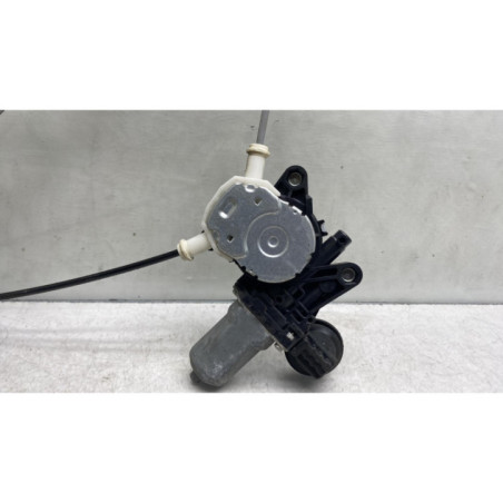 Leve vitre electrique avant gauche SUZUKI SWIFT 4 Photo n°1