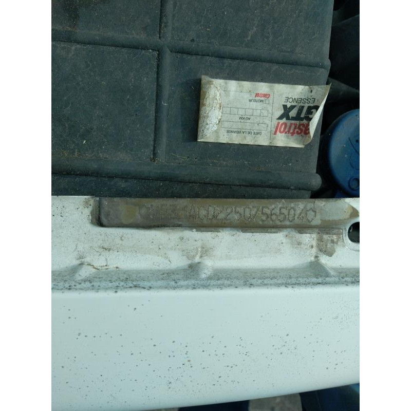 Poignee porte avant droit PEUGEOT 106 Photo n°7