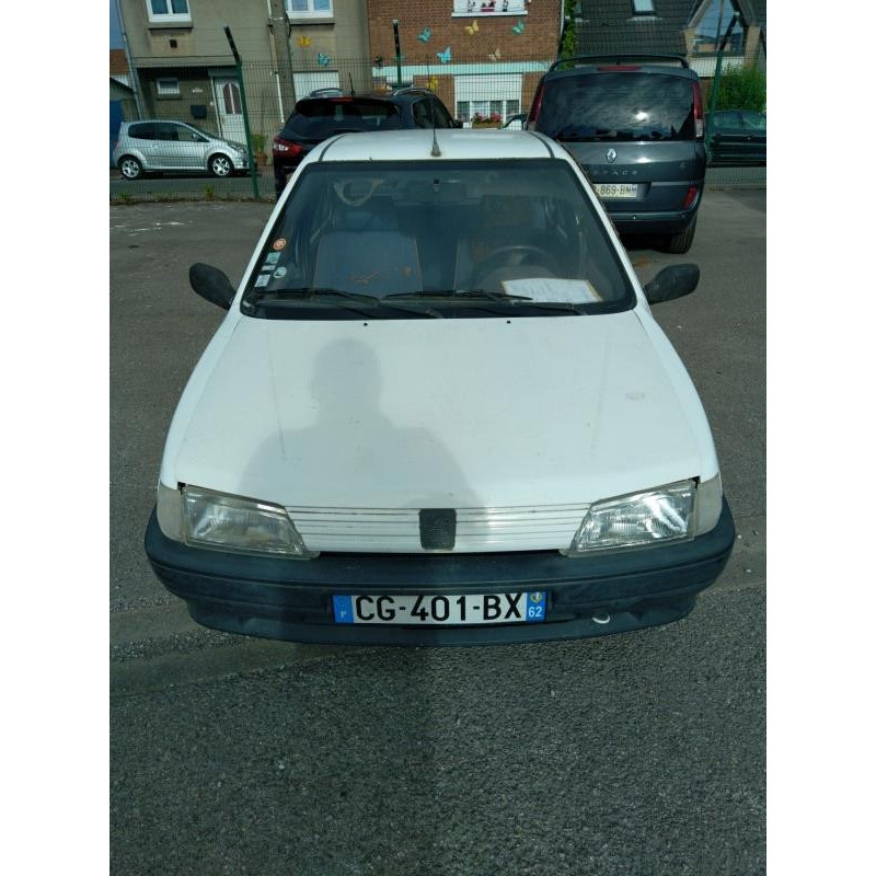 Poignee porte avant droit PEUGEOT 106 Photo n°8