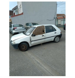 Poignee porte avant droit PEUGEOT 106