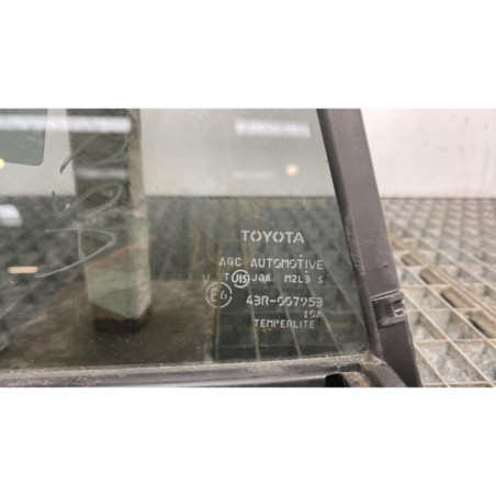 Custode arriere droit (porte) TOYOTA RAV4 3