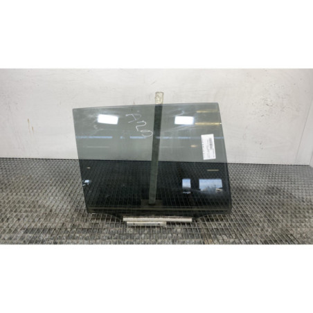 Vitre arriere droit TOYOTA RAV4 3
