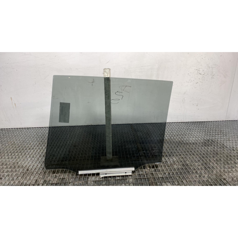 Vitre arriere droit TOYOTA RAV4 3 Photo n°4
