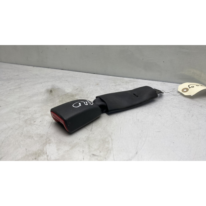 Attache ceinture arriere droit TOYOTA RAV4 3 Photo n°3