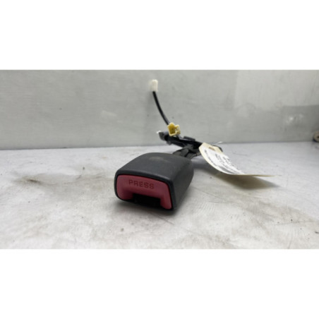 Attache ceinture avant droit TOYOTA RAV4 3
