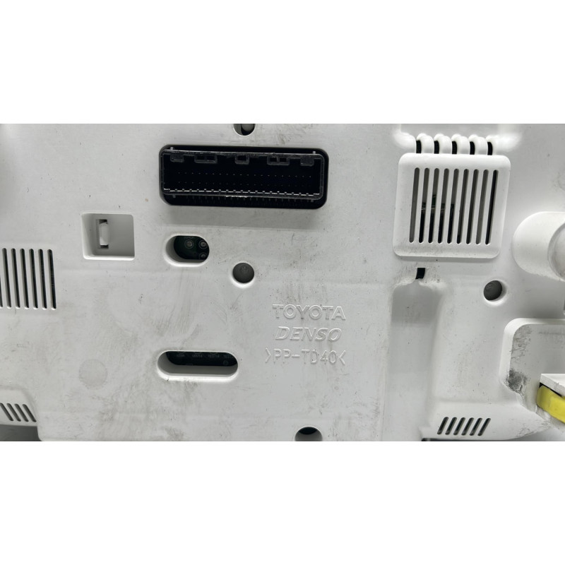Compteur TOYOTA RAV4 3 Photo n°2