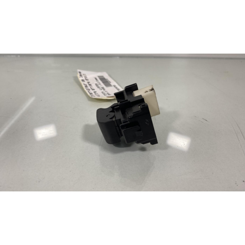 Interrupteur de leve vitre arriere droit TOYOTA RAV4 3 Photo n°1