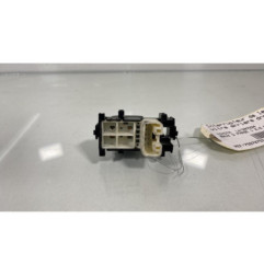 Interrupteur de leve vitre arriere droit TOYOTA RAV4 3
