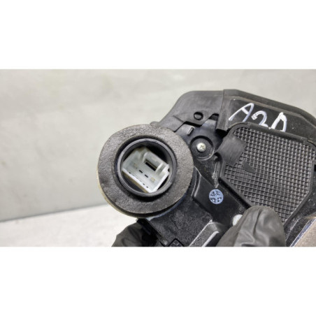 Serrure arriere droit TOYOTA RAV4 3