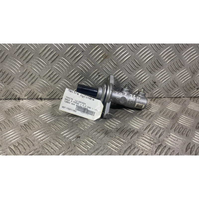 Maitre cylindre (freinage) TOYOTA RAV4 3 Photo n°2