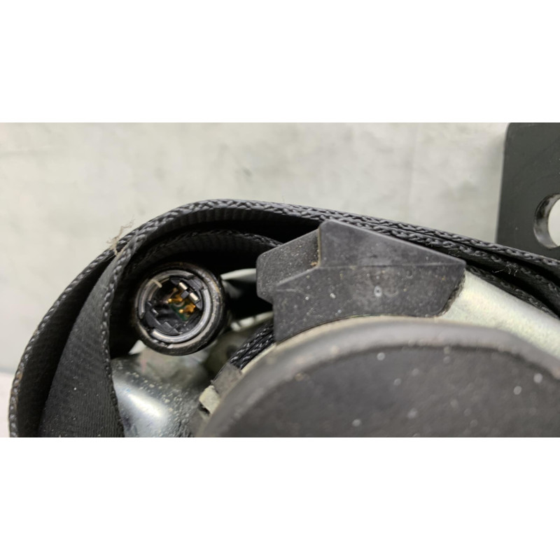 Pretensionneur de ceinture arriere gauche RENAULT SCENIC 3 Photo n°3