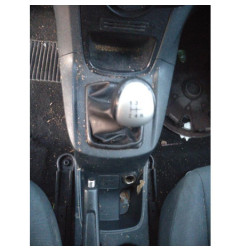Pare boue avant gauche FORD FIESTA 6
