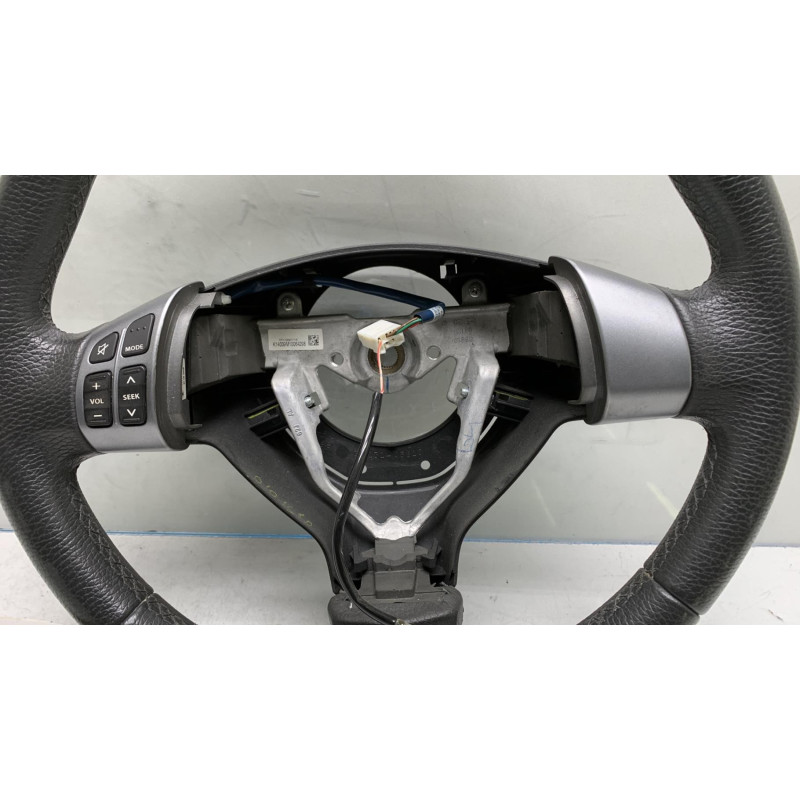 Volant SUZUKI SWIFT 3 Photo n°3