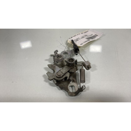 Fermeture de capot PEUGEOT 3008 2