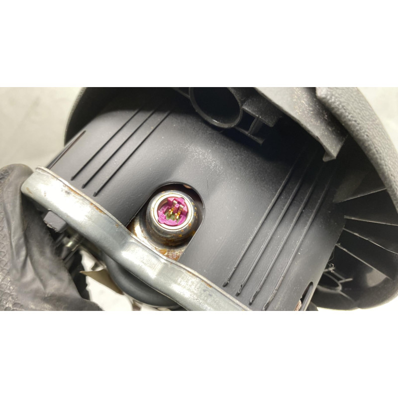 Air bag conducteur RENAULT CLIO 3 Photo n°3