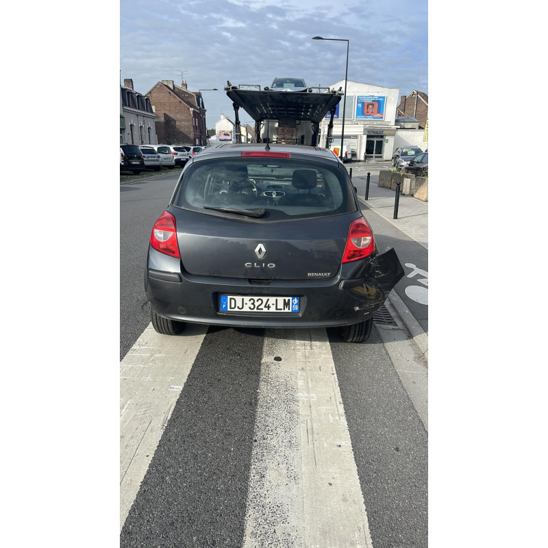 Air bag conducteur RENAULT CLIO 3 Photo n°7
