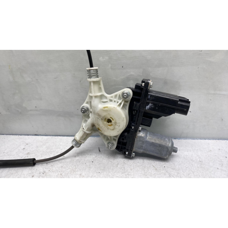 Leve vitre electrique avant gauche KIA RIO 3 Photo n°4