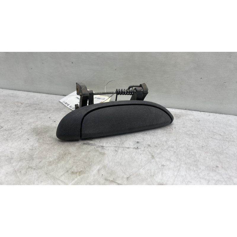 Poignee porte avant droit RENAULT CLIO 2 Photo n°4