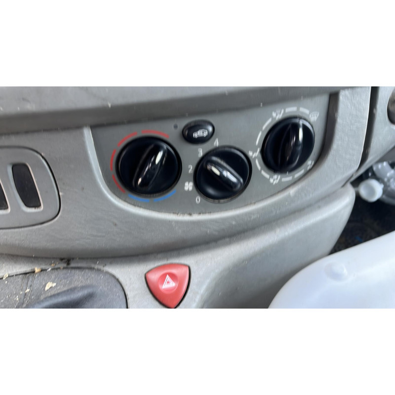Porte avant gauche OPEL VIVARO 1 Photo n°12
