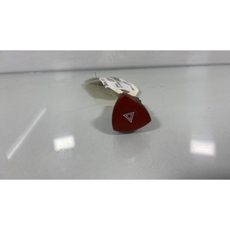 Bouton de warning OPEL VIVARO 1 Photo n°3